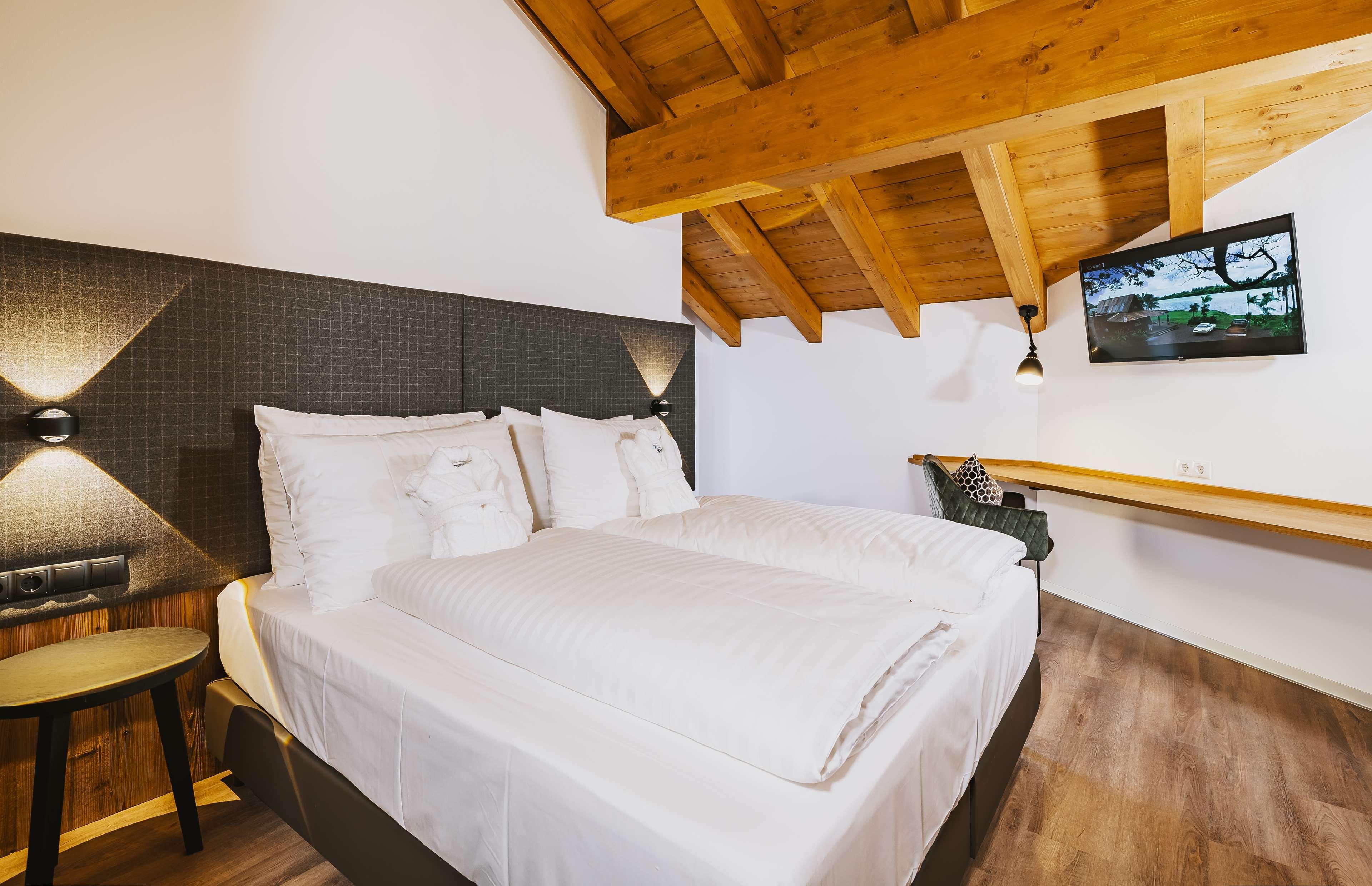 Elements Zell Am 4*